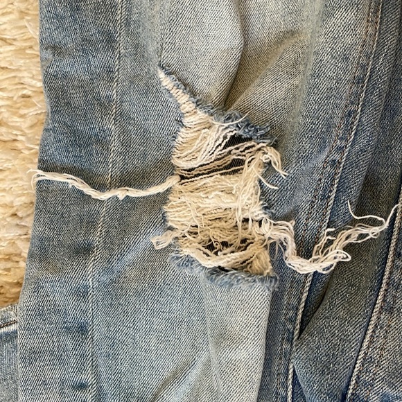 American Eagle Outfitters very Distressed TOMGIRL Jeans - Picture 7 of 11